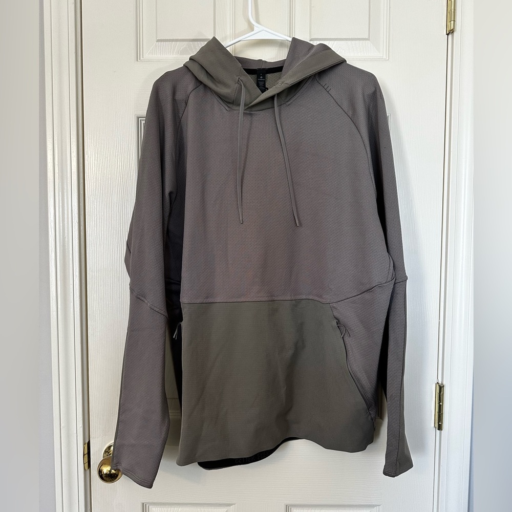 EUC Lululemon Size L Olive Hoodie
